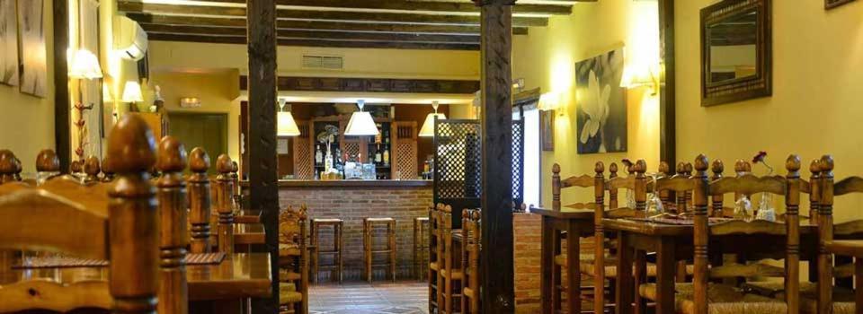 Hostal Rural Moratin Pastrana Bagian luar foto