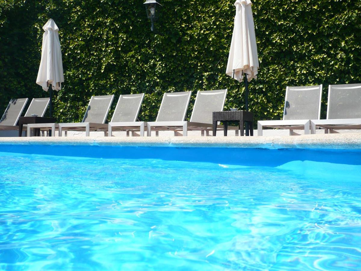 Hostal Rural Moratin Pastrana Bagian luar foto