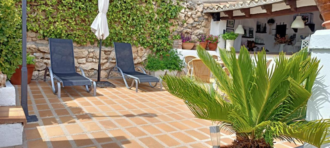 Hostal Rural Moratin Pastrana Bagian luar foto